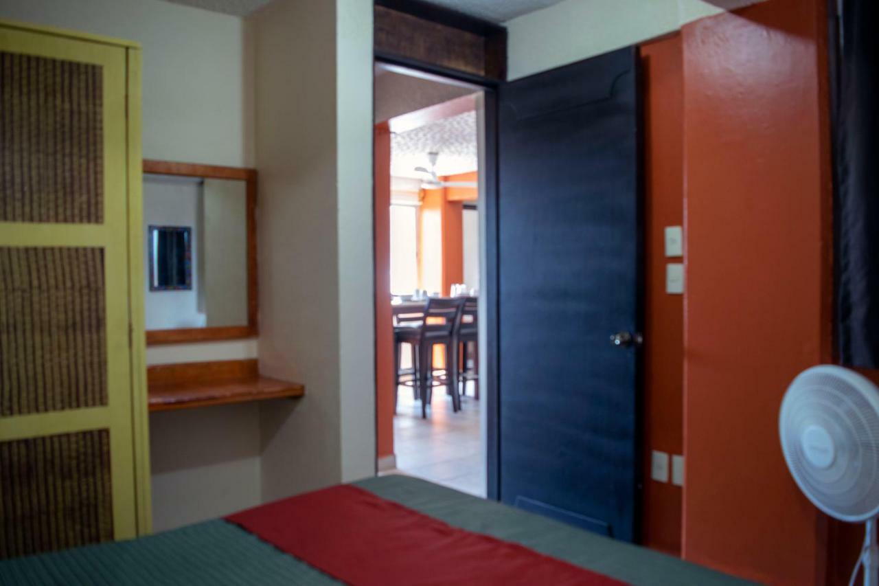 Isabel Suites Zihuatanejo Exterior foto