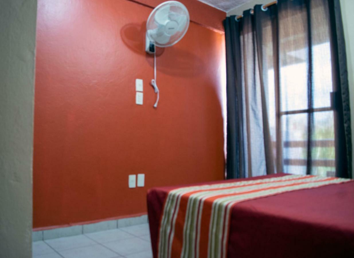 Isabel Suites Zihuatanejo Exterior foto